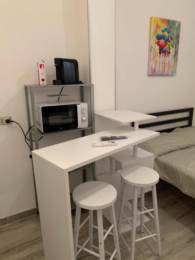 Appartement La Stanza Nel Borgo à Bologne Extérieur photo